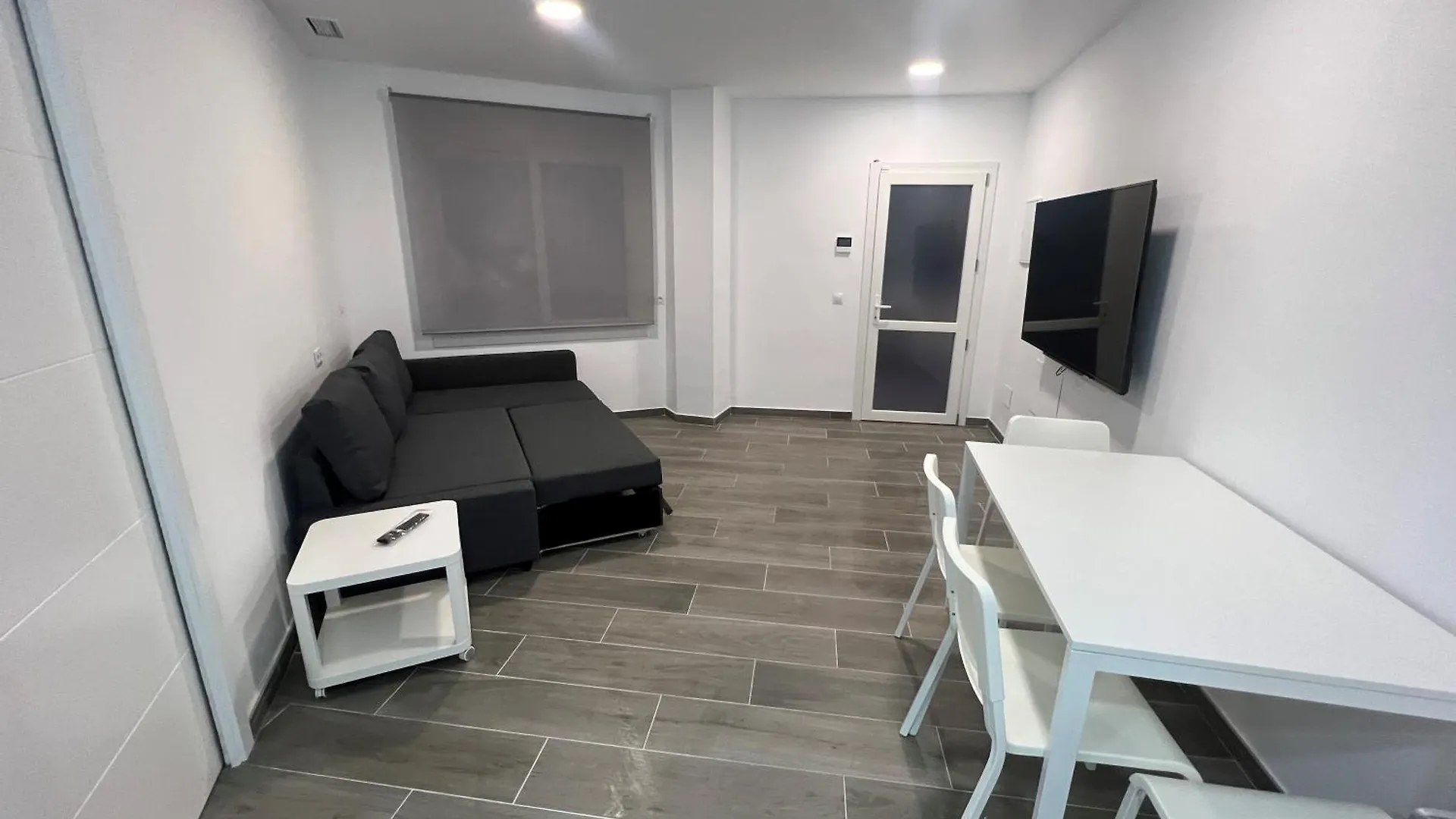 Apartamentos Beachydays Metropolis D Torremolinos İspanya